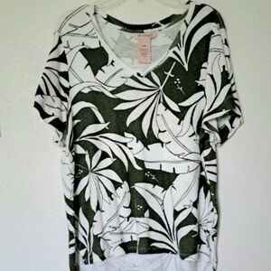 Philosophy Olive Green & White Floral V-Neck Short Sleeve Top